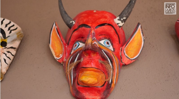 st-hubrertus-ritural-mask